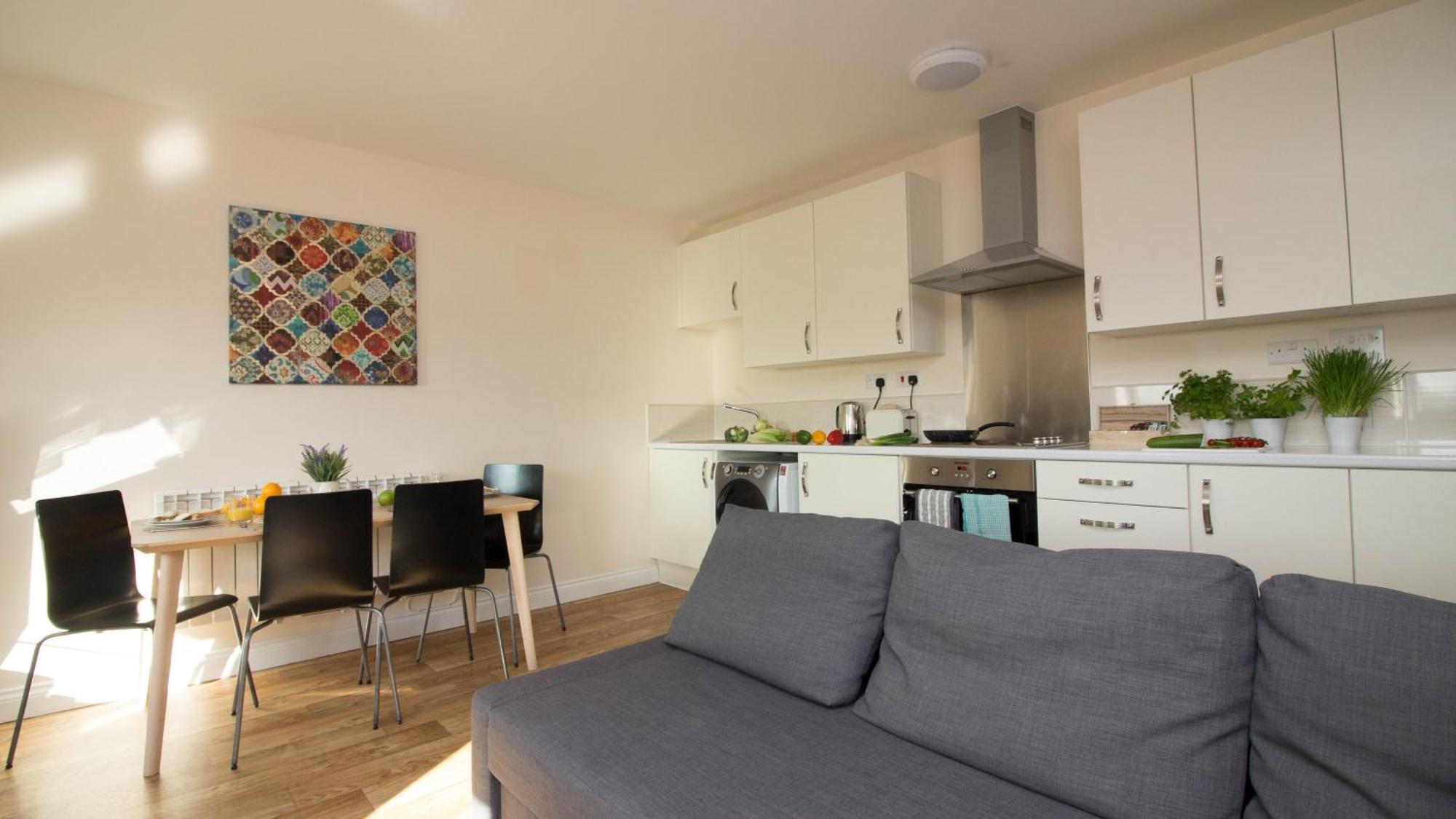 Stayzo Premiere Serviced Accommodation-17 Apartment Southampton