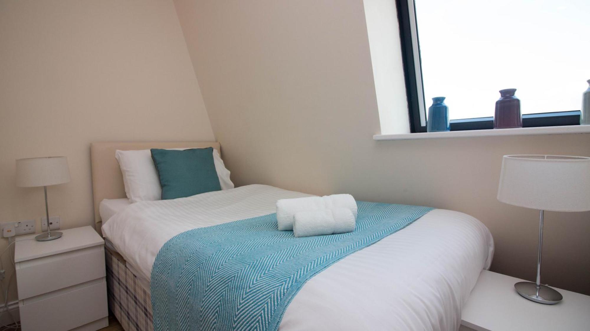 Apartment Stayzo Premiere Serviced Accommodation-17 Southampton