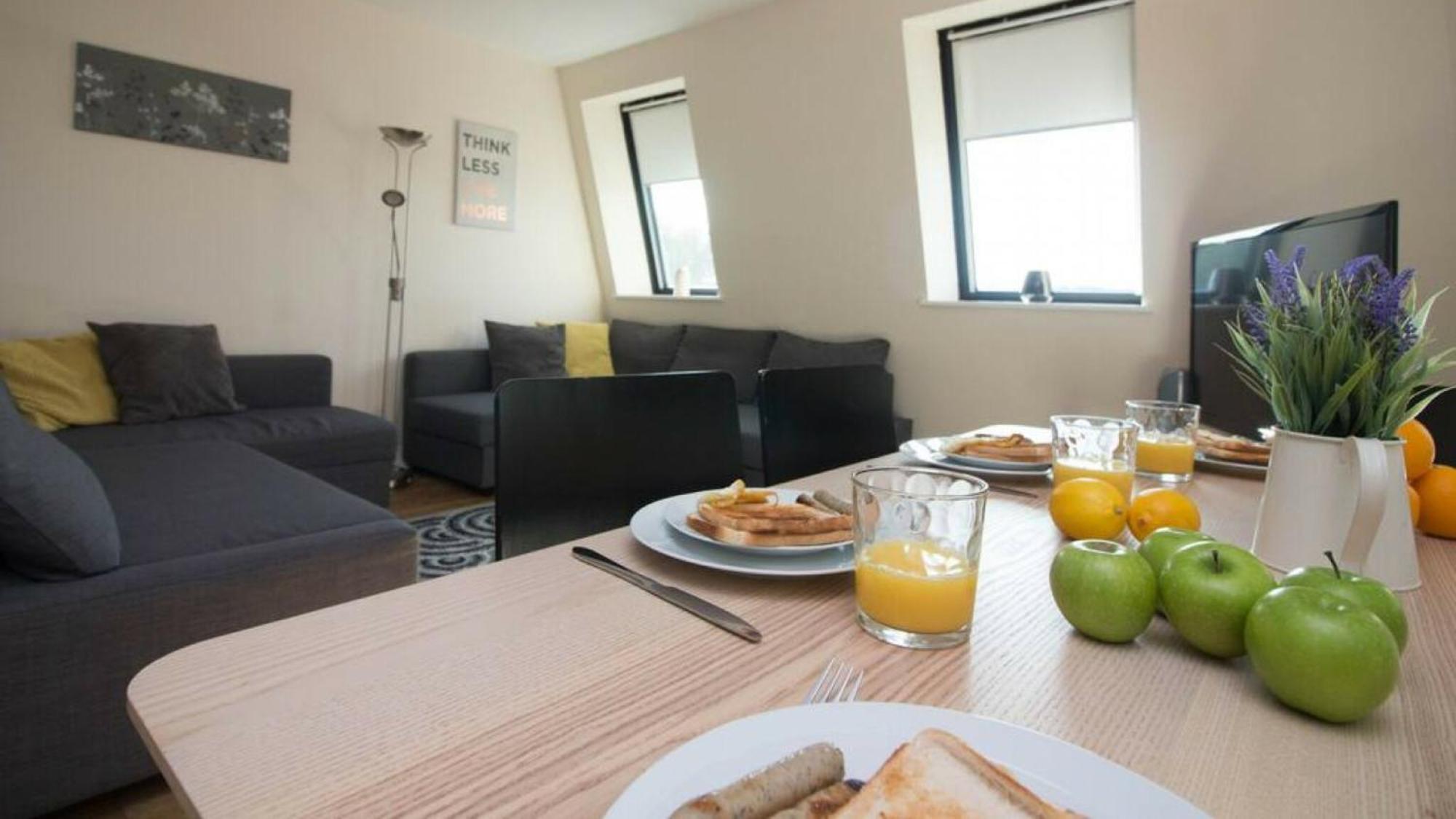 Stayzo Premiere Serviced Accommodation-17 Apartment *