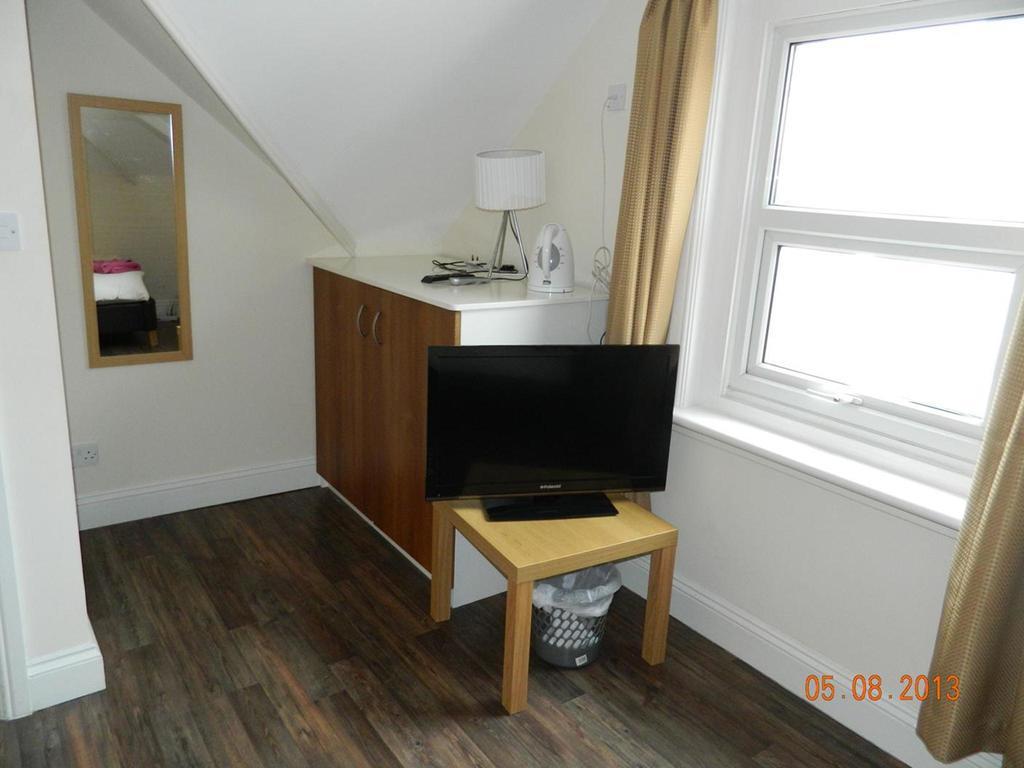 Guest house Circle