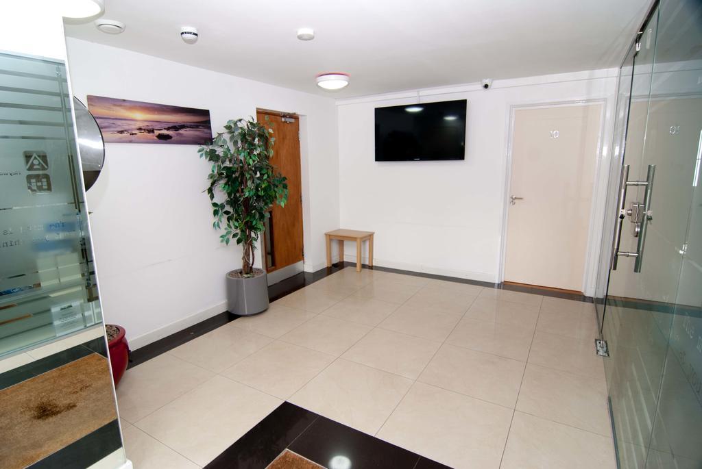 Apartment Serviced