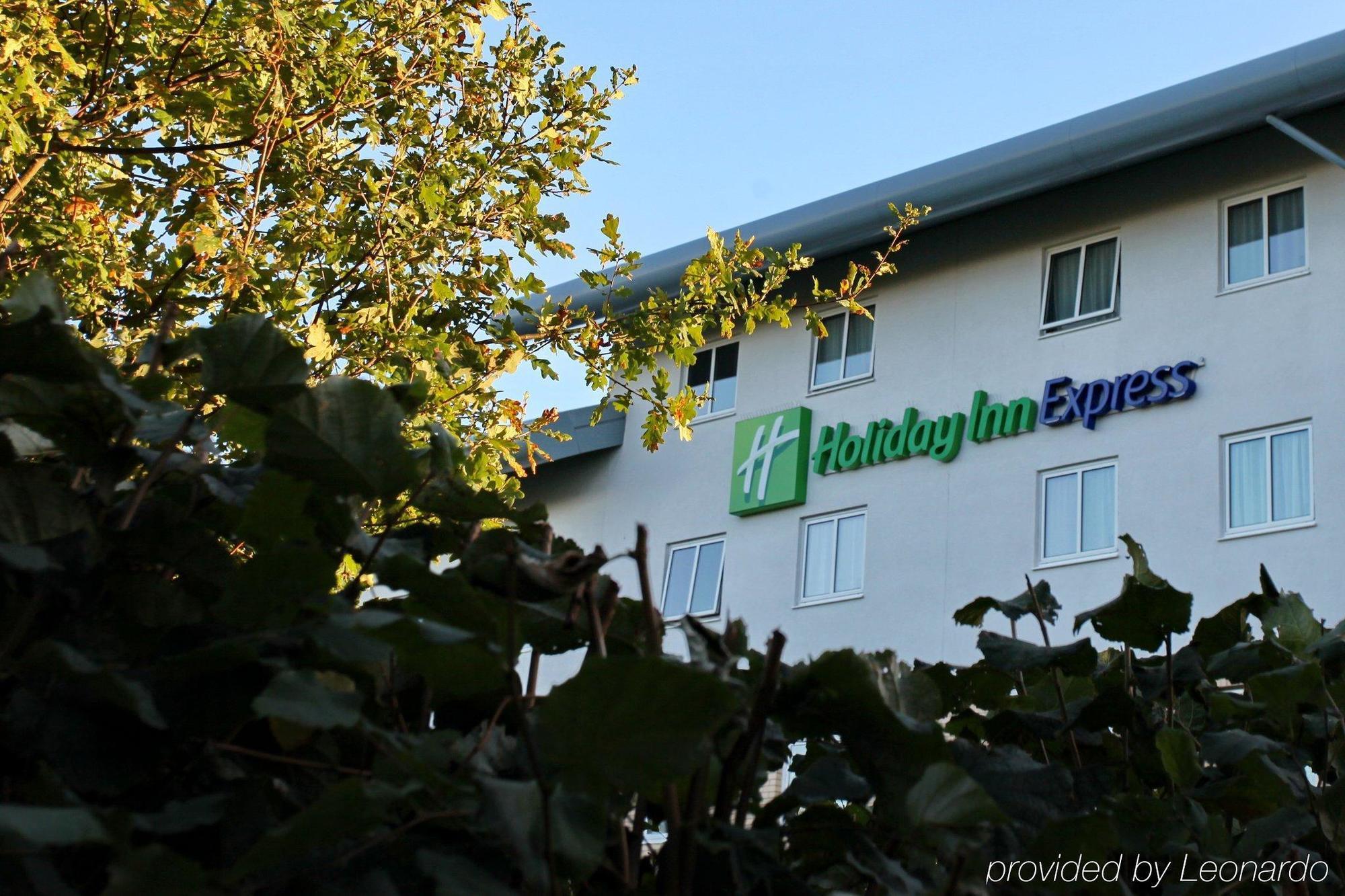 Express - M27, J7 By Ihg 3* Southampton