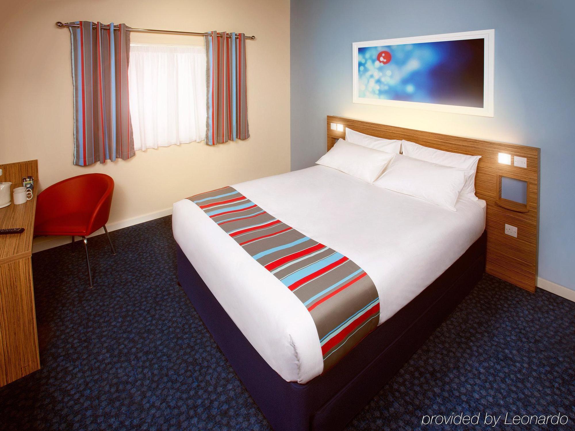 Travelodge 3*