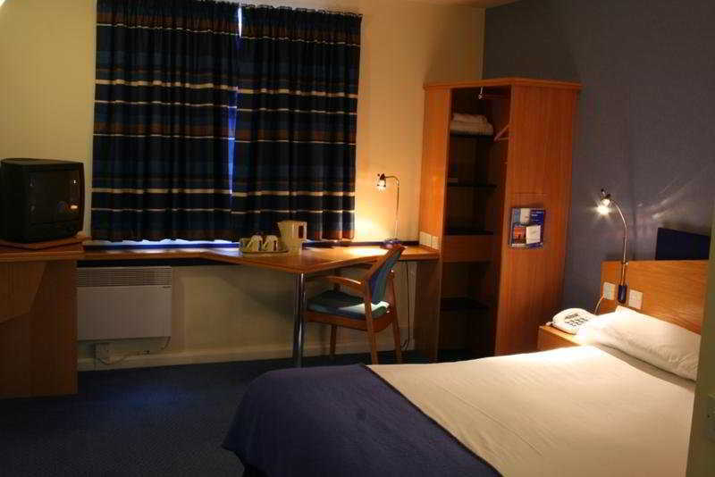 Express West By Ihg 3*