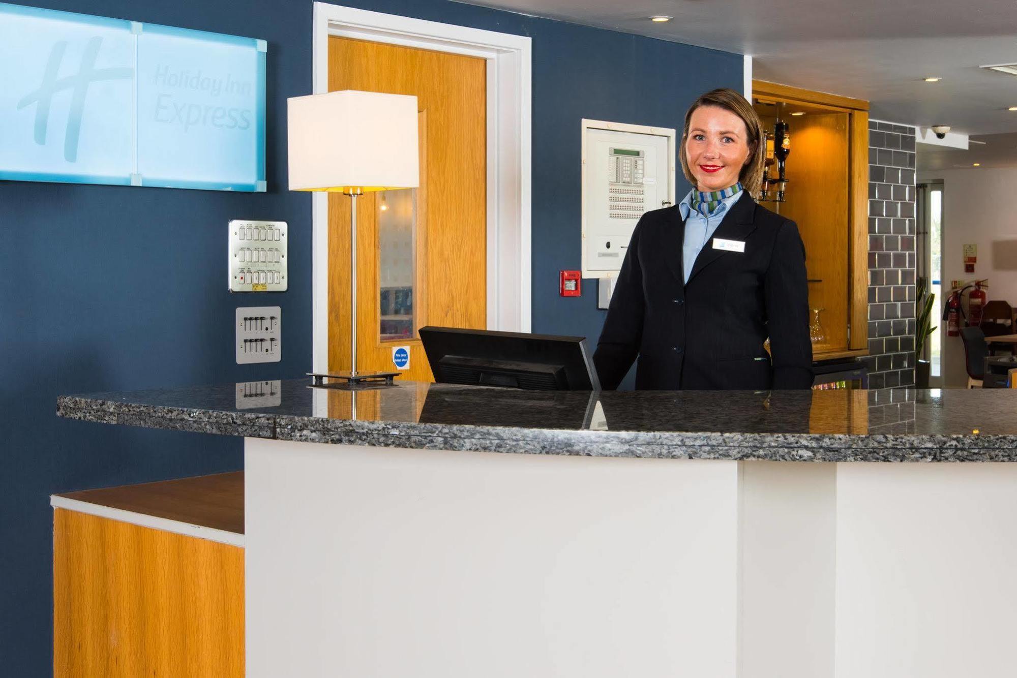 Express West By Ihg Southampton