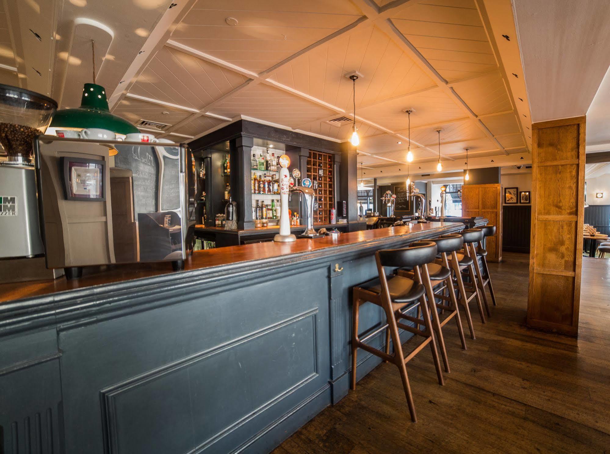 Hotel The White Star Tavern 3*