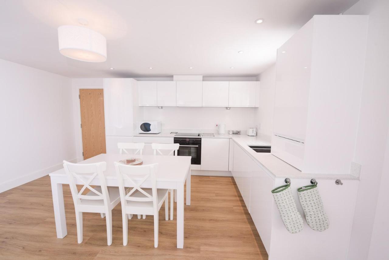 Town Or Country Oxford Heights Apartment