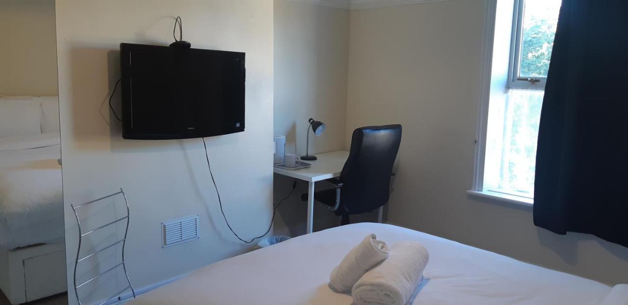 Carmel Serviced 3*