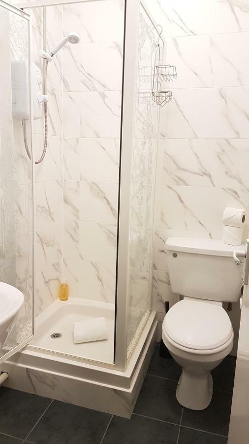 Guest house Carmel Serviced
