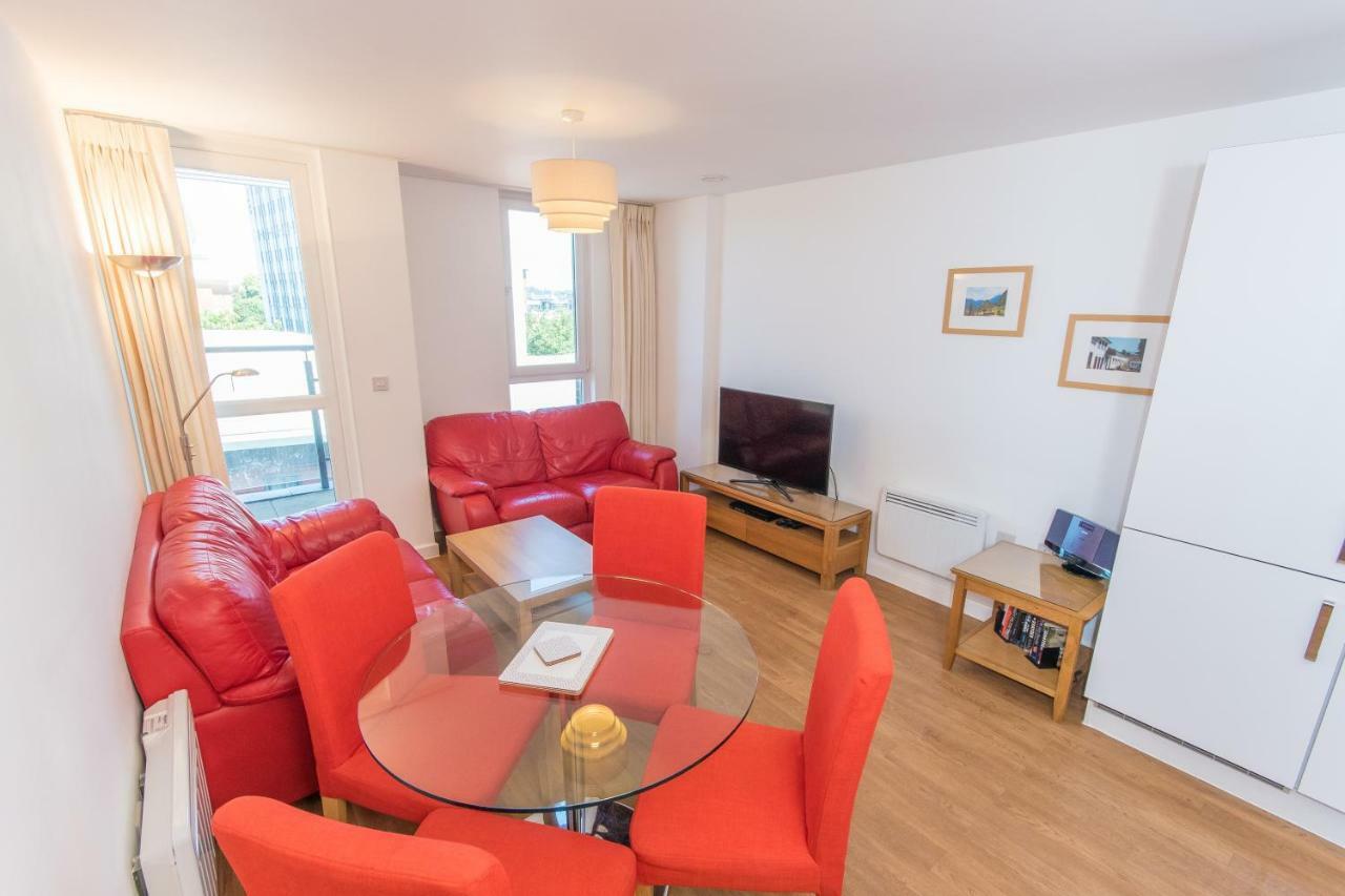 Town Or Country - Empress Heights Apartment *