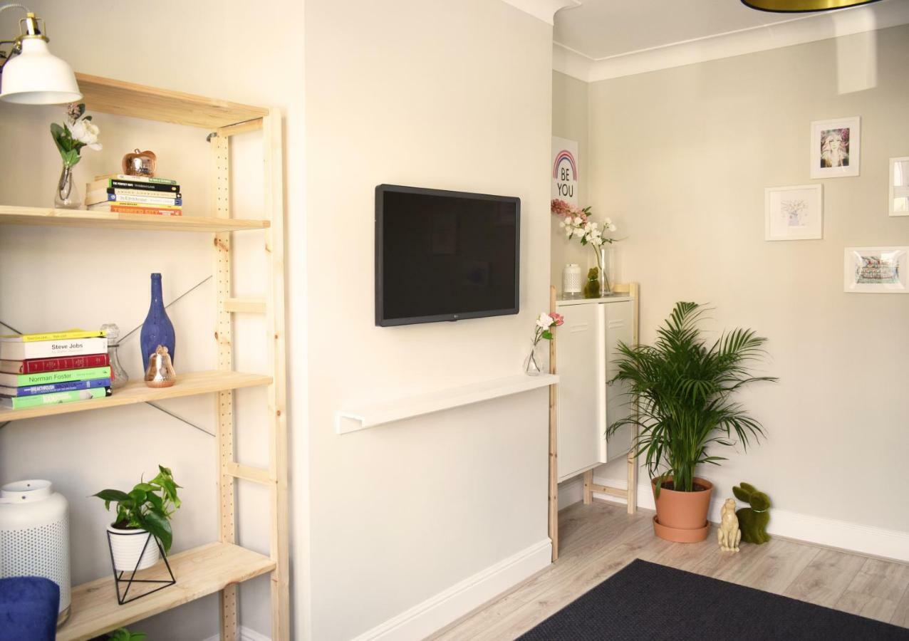Charming Three Bed Near Centre And Hospital Southampton