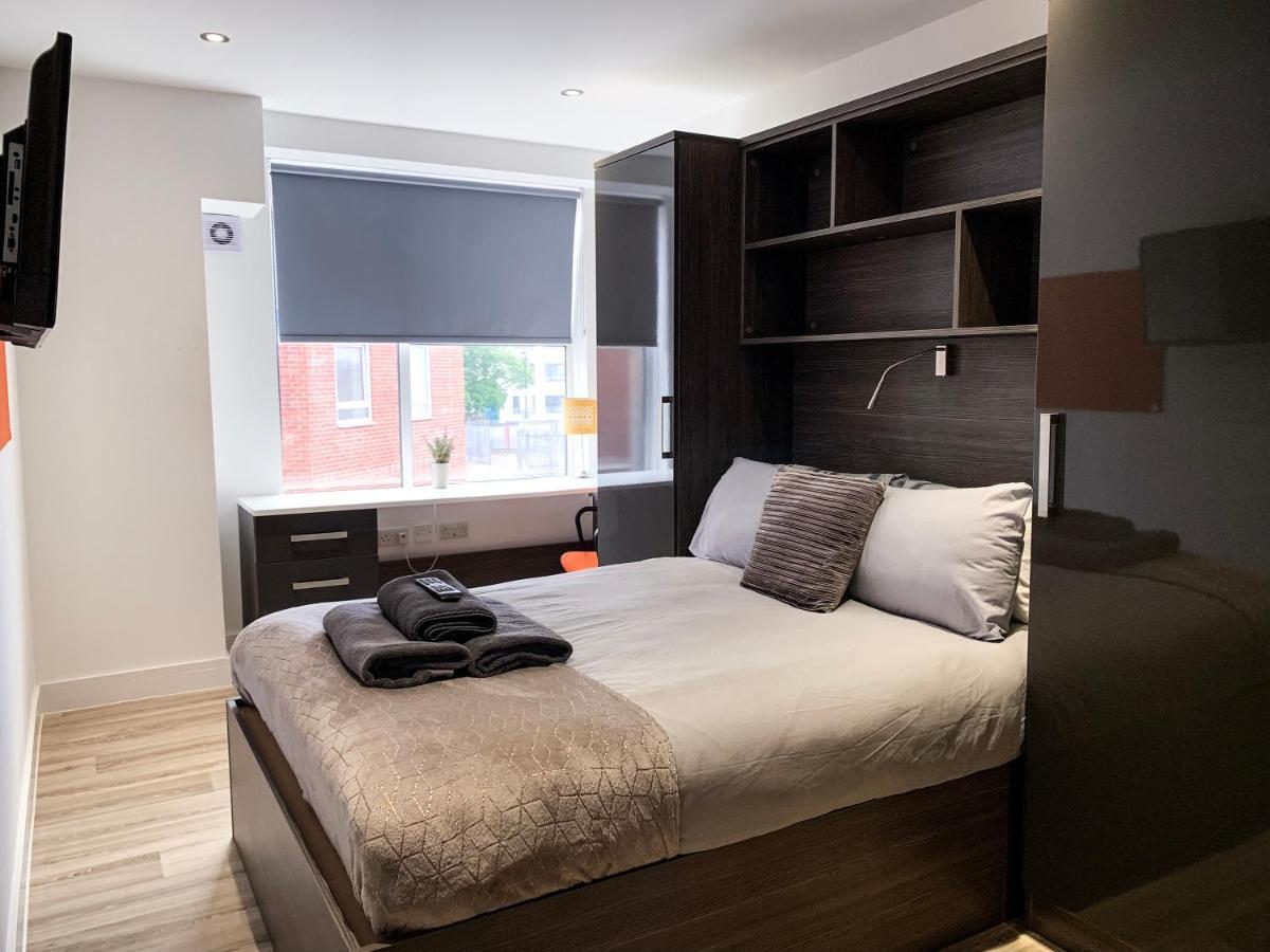Andromeda Premium Southampton