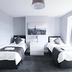 Honest Hospital House Apartment 1