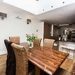 31 Queens Terrace