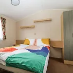 Solent Breezes, Caravan 108