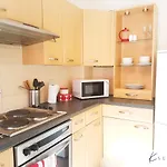 K Suites - Vokes House - Free Parking