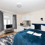 Modern Studio Apartments In Castle St
