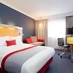 Holiday Inn Express Southampton - M27, J7 By Ihg