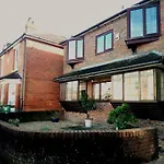 The Retreat, A Luxury Riverside Cottage & Garden