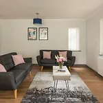 Bassett Green Road, Southampton By Viridian Apartments
