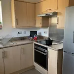 Simple 2-Bedroom 1.5 Bath Apartment In Thornhill