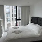 Imperial Stays - Southampton Ocean Village - Wifi