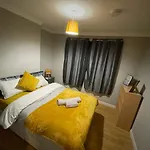 Comfy Affordable 2 Bedroom Flat Free Parking