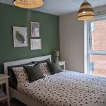 Homely 2 Bed Duplex With A River View