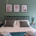Homely 2 Bed Duplex With A River View