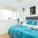 Medusa Apartment - The Gaze Of Town