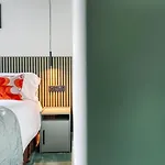 First Floor - Stylish 3 Bedroom Apartment