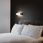 Luxury Apartment By Ocean Village Marina