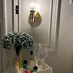 Victorian Stay In Ocean Village