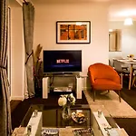 Southampton Central Apartments - Wise Stays