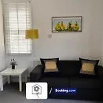 Netley Village Apartment By Your Stay Solutions Short Lets & Serviced Accommodation Netley Southampton With Free Wi-Fi