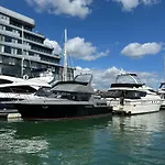Yacht \