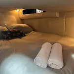 Delightful Boat In 5-Star Marina - Ocean Village
