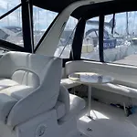 Delightful Boat In 5-Star Marina - Ocean Village