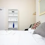 Pebbles Guest House Room 2