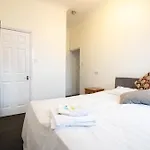 Pebbles Guest House Room 6