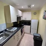Southampton Dockside Stay By Cb Stays