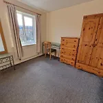 Town Or Country - Jessie Terrace House B