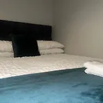 The Coral Guest House Southampton, Family Rooms, Suitable For Contractors