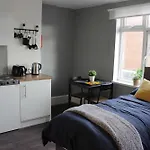 Superb Studio Flats In City Centre