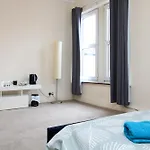 Darwin Road Guest House 3