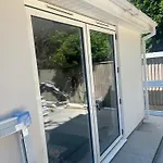 Studio Retreat - Hot Tub Garden & Pets Welcome