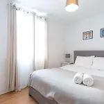 Unique City Center Apartment With Free Parking