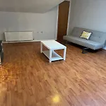 Contractor\'S Suite - Free Private Parking And 2 Bath