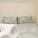 Room 4 Mayflower Road Guest House