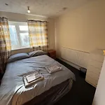 Mayflower Road Room 3